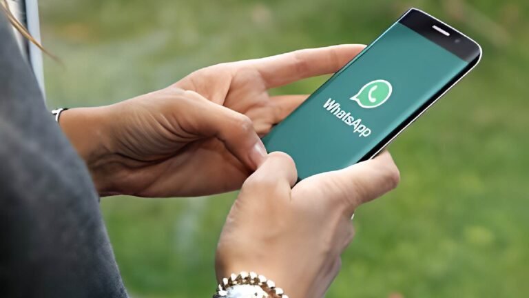 WhatsApp Launches Customized Sticker Maker for iPhone Users 